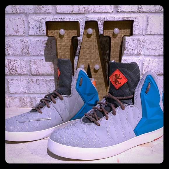 Nike LeBron XI NSW Lifestyle “Miami Vice” 10.5
